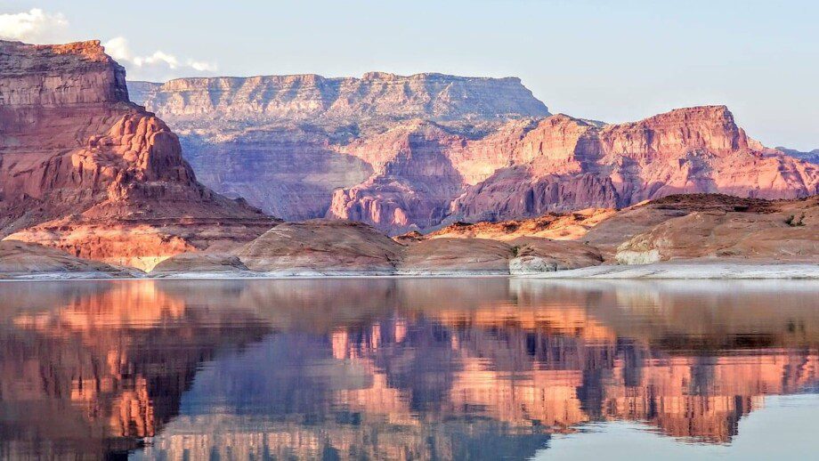 Lake Powell Resorts and Marinas