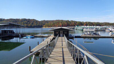 Water Sport Resorts in Tennessee: Eagle Cove Resort and Marina