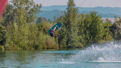 Wakeboarding, Waterskiing, and Cable Wake Parks in Feldkirchen: Jetlake