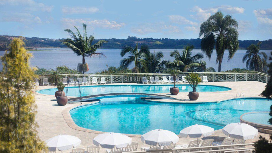 Club Med/ Lake Paradise