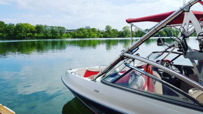 Wakeboarding, Waterskiing, and Cable Wake Parks in Bezons: Rageboat
