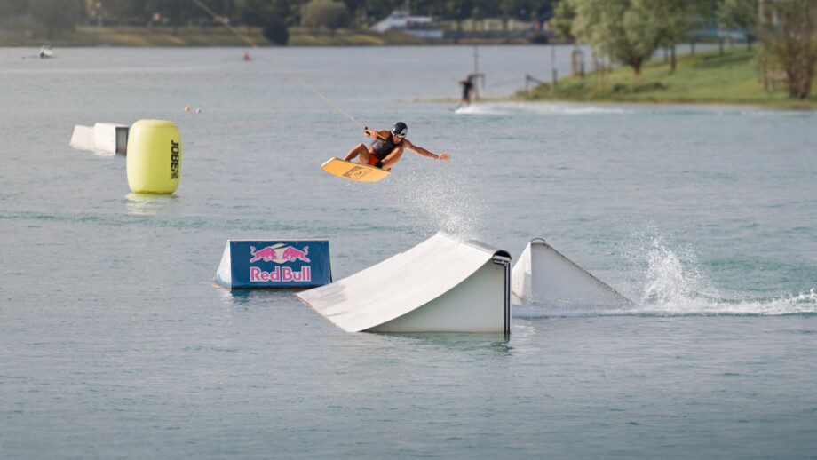 Wake Paradise Milan