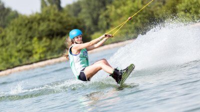 Wakeboarding, Waterskiing, and Cable Wake Parks in Ézy-sur-Eure: Ezylake