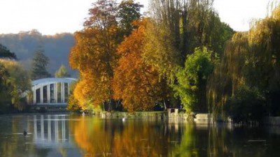 Wakeboarding, Waterskiing, and Cable Wake Parks in Garennes sur Eure: Ski West