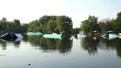 Wakeboarding, Waterskiing, and Cable Wake Parks in Kiev: X-Traction Wake Park