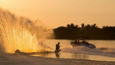 Wakeboarding, Waterskiing, and Cable Wake Parks in Acapulco: Ski Paradise / Acapulco