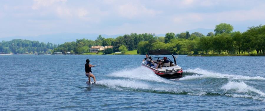 Boundary Waters Resort & Marina